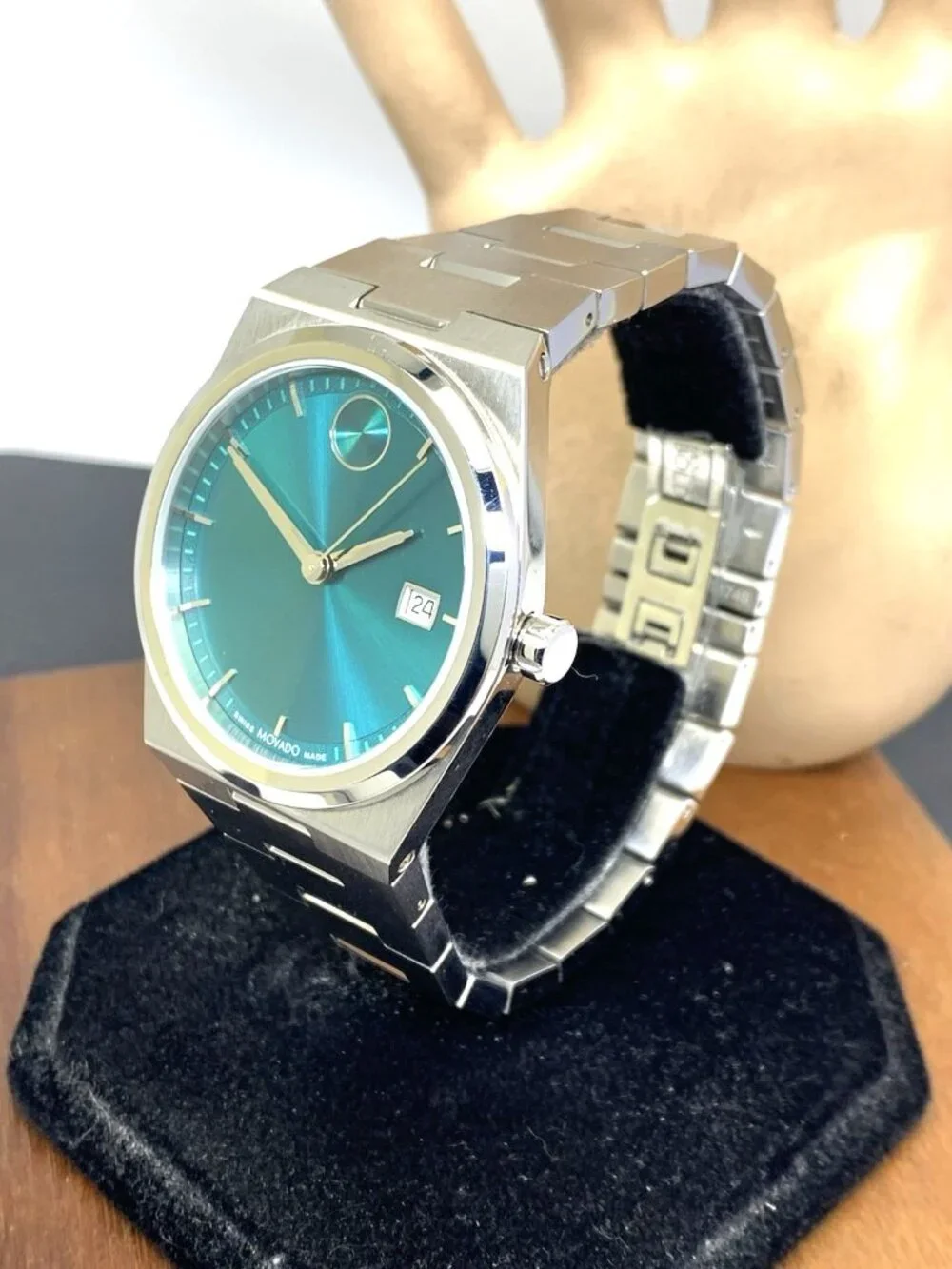Movado Men's Watch 3601222 Bold Quest Swiss Quartz Green-Blue Silver Steel 40mm